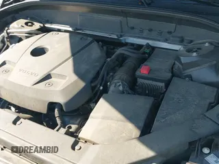 ✅ 2018 Volvo XC60 Momentum • VIN: YV4A22RK9J1046577 • Lot: 43396252. Listed on IAAI with 72,182 mi. Free auction sales archive from the USA and detailed vehicle history report at DreamBid. Image 13.