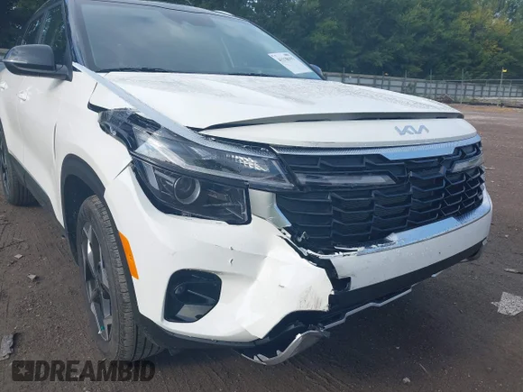 ✅ 2025 Kia Seltos S • VIN: KNDEUCAAXS7786192 • Лот: 43138193. Опубліковано раніше на IAAI з пробігом 790 миль. Безкоштовний доступ до архіву аукціонних продажів зі США та докладний звіт про історію автомобіля на DreamBid. Зображення 6.