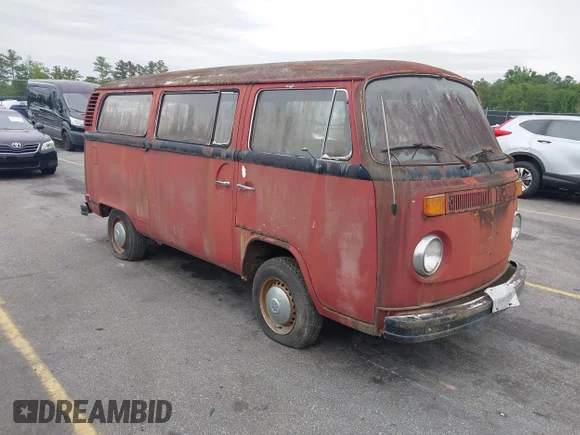✅ 1973 VOLKSWAGEN BUS • VIN: 2232098375 • Lot: 44998034. Wystawiony na IAAI z przebiegiem 58 612 mil. Bezpłatny archiwum sprzedaży aukcyjnych z USA i szczegółowy raport historii pojazdu na DreamBid. Zdjęcie 1.