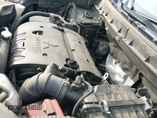 ✅ 2016 Mitsubishi Outlander ES • VIN: JA4AP3AU0GZ041747 • Лот: 43804576. Опубликован ранее на IAAI с пробегом 173 254 миль. Бесплатный доступ к архиву аукционных продаж из США и подробный отчёт об истории автомобиля на DreamBid. Изображение 12.