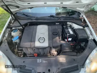 ✅ 2009 Volkswagen Rabbit S • VIN: WVWBA71K79W084049 • Лот: 70961785. Опубликован ранее на Copart с пробегом 133 784 миль. Бесплатный доступ к архиву аукционных продаж из США и подробный отчёт об истории автомобиля на DreamBid. Изображение 11.