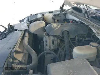 ✅ 2005 Chevrolet Silverado 1500 Work Truck • VIN: 1GCEK14T85Z254228 • Лот: 42749763. Опубликован ранее на IAAI с пробегом 110 019 миль. Бесплатный доступ к архиву аукционных продаж из США и подробный отчёт об истории автомобиля на DreamBid. Изображение 19.