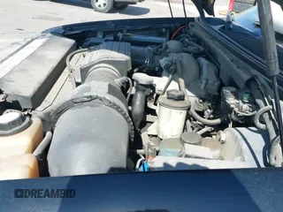 ✅ 1999 Lincoln Navigator • VIN: 5LMPU28A8XLJ36745 • Lot: 42090442. Wystawiony na IAAI z przebiegiem Nie podano. Bezpłatny archiwum sprzedaży aukcyjnych z USA i szczegółowy raport historii pojazdu na DreamBid. Zdjęcie 12.