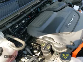 ✅ 2021 Chrysler Pacifica Hybrid Touring L • VIN: 2C4RC1L74MR535700 • Lot: 42523952. Wystawiony na IAAI z przebiegiem 23 411 mil. Bezpłatny archiwum sprzedaży aukcyjnych z USA i szczegółowy raport historii pojazdu na DreamBid. Zdjęcie 19.