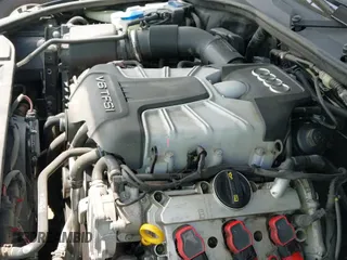 ✅ 2015 Audi Q7 Premium Plus • VIN: WA1LGAFE8FD009414 • Lot: 42952112. Wystawiony na IAAI z przebiegiem 109 954 mil. Bezpłatny archiwum sprzedaży aukcyjnych z USA i szczegółowy raport historii pojazdu na DreamBid. Zdjęcie 25.