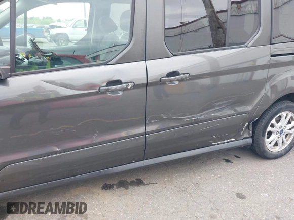 ✅ 2019 Ford Transit Connect XLT • VIN: NM0GE9F27K1391865 • Lot: 44983657. Wystawiony na IAAI z przebiegiem 25 425 mil. Bezpłatny archiwum sprzedaży aukcyjnych z USA i szczegółowy raport historii pojazdu na DreamBid. Zdjęcie 6.