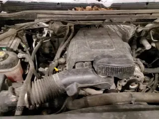 ✅ 2017 GMC Sierra 3500 • VIN: 1GT12WEG6HF112088 • Lot: 84242824. Wystawiony na Copart z przebiegiem 153 122 mil. Bezpłatny archiwum sprzedaży aukcyjnych z USA i szczegółowy raport historii pojazdu na DreamBid. Zdjęcie 13.