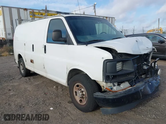 ✅ 2013 Chevrolet Express Cargo • VIN: 1GCZGTCG4D1150271 • Лот: 43383295. Опубліковано раніше на IAAI з пробігом 174 848 миль. Безкоштовний доступ до архіву аукціонних продажів зі США та докладний звіт про історію автомобіля на DreamBid. Зображення 1.
