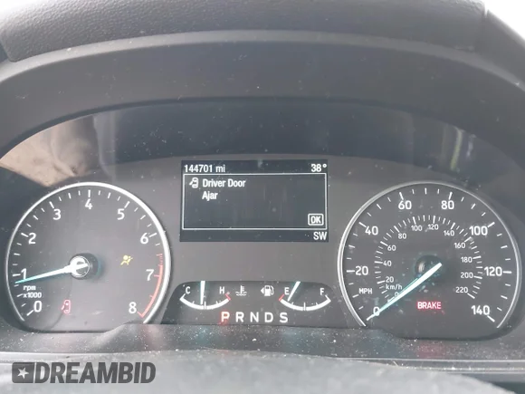 ✅ 2018 Ford EcoSport SE • VIN: MAJ6P1UL5JC244913 • Lot: 44085488. Wystawiony na IAAI z przebiegiem 144 701 mil. Bezpłatny archiwum sprzedaży aukcyjnych z USA i szczegółowy raport historii pojazdu na DreamBid. Zdjęcie 7.