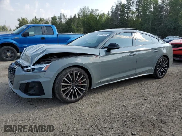 ✅ 2022 Audi A5 Sportback S line Premium Plus • VIN: WAUFACF5XNA019570 • Лот: 68852285. Опубліковано раніше на Copart з пробігом 52 513 миль. Безкоштовний доступ до архіву аукціонних продажів зі США та докладний звіт про історію автомобіля на DreamBid. Зображення 1.