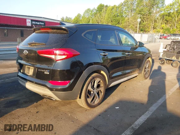✅ 2017 Hyundai Tucson Sport • VIN: KM8J3CA21HU598628 • Lot: 45339771. Wystawiony na IAAI z przebiegiem 137 358 mil. Bezpłatny archiwum sprzedaży aukcyjnych z USA i szczegółowy raport historii pojazdu na DreamBid. Zdjęcie 4.