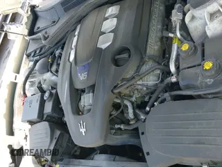 ✅ 2017 Maserati Ghibli S Q4 • VIN: ZAM57RTA9H1256763 • Lot: 42580126. Wystawiony na IAAI z przebiegiem 98 489 mil. Bezpłatny archiwum sprzedaży aukcyjnych z USA i szczegółowy raport historii pojazdu na DreamBid. Zdjęcie 20.