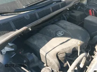 ✅ 2018 Toyota Sienna SE • VIN: 5TDXZ3DCXJS950522 • Лот: 42697151. Опубликован ранее на IAAI с пробегом 122 420 миль. Бесплатный доступ к архиву аукционных продаж из США и подробный отчёт об истории автомобиля на DreamBid. Изображение 19.