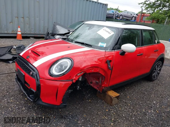 ✅ 2024 MINI Hardtop 4 Door Cooper S • VIN: WMW53DK01R2U74636 • Лот: 42168585. Опубліковано раніше на IAAI з пробігом 24 813 миль. Безкоштовний доступ до архіву аукціонних продажів зі США та докладний звіт про історію автомобіля на DreamBid. Зображення 2.