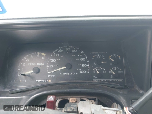 ✅ 1998 Chevrolet Silverado 2500 • VIN: 1GCGC29R2WE243341 • Lot: 41469762. Wystawiony na IAAI z przebiegiem 307 197 mil. Bezpłatny archiwum sprzedaży aukcyjnych z USA i szczegółowy raport historii pojazdu na DreamBid. Zdjęcie 7.