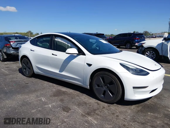 ✅ 2023 Tesla Model 3 • VIN: 5YJ3E1EA3PF450095 • Lot: 45058161. Wystawiony na IAAI z przebiegiem 70 861 mil. Bezpłatny archiwum sprzedaży aukcyjnych z USA i szczegółowy raport historii pojazdu na DreamBid. Zdjęcie 1.