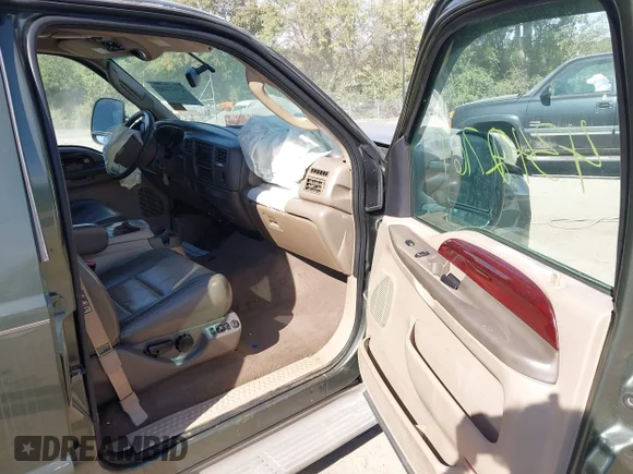 ✅ 2003 Ford Excursion • VIN: 1FMNU44F03EB12395 • Лот: 43427169. Опубликован ранее на IAAI с пробегом 268 964 миль. Бесплатный доступ к архиву аукционных продаж из США и подробный отчёт об истории автомобиля на DreamBid. Изображение 5.