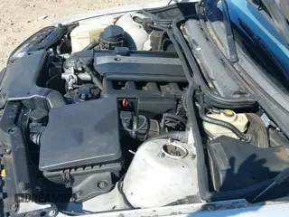 ✅ 2001 BMW 3 Series 325Ci • VIN: WBABS33461JY52588 • Lot: 43476946. Wystawiony na IAAI z przebiegiem 196 621 mil. Bezpłatny archiwum sprzedaży aukcyjnych z USA i szczegółowy raport historii pojazdu na DreamBid. Zdjęcie 16.