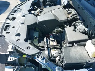 ✅ 2018 Toyota Highlander LE • VIN: 5TDZZRFH8JS253337 • Lot: 43146118. Listed on IAAI with 109,484 mi. Free auction sales archive from the USA and detailed vehicle history report at DreamBid. Image 21.