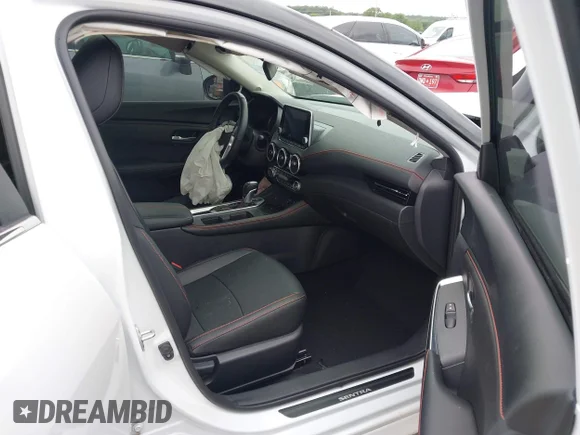 ✅ 2025 Nissan Sentra SR • VIN: 3N1AB8DV1SY216681 • Lot: 45218532. Listed on IAAI with 15,448 mi. Free auction sales archive from the USA and detailed vehicle history report at DreamBid. Image 5.