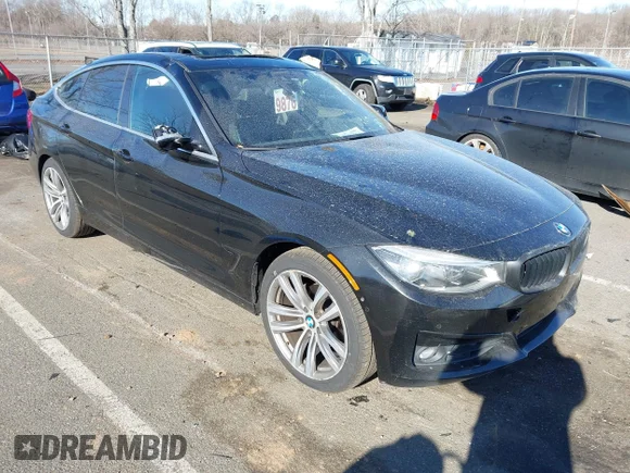 ✅ 2018 BMW 3 Series 330i xDrive • VIN: WBA8Z9C54JG828014 • Lot: 44157094. Listed on IAAI with 140,150 mi. Free auction sales archive from the USA and detailed vehicle history report at DreamBid. Image 1.