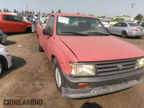 ✅ 1995 Toyota T100 • VIN: JT4UD10D4S0008023 • Lot: 30976829. Listed on IAAI with 326,353 mi. Free auction sales archive from the USA and detailed vehicle history report at DreamBid. Image 1.