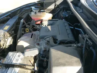 ✅ 2015 Toyota RAV4 XLE • VIN: 2T3RFREV1FW366164 • Lot: 43641723. Wystawiony na IAAI z przebiegiem 111 777 mil. Bezpłatny archiwum sprzedaży aukcyjnych z USA i szczegółowy raport historii pojazdu na DreamBid. Zdjęcie 18.