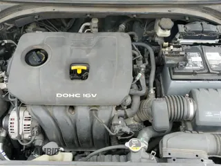 ✅ 2017 Hyundai Elantra SE • VIN: 5NPD74LF2HH102192 • Lot: 43378248. Listed on IAAI with 150,178 mi. Free auction sales archive from the USA and detailed vehicle history report at DreamBid. Image 12.