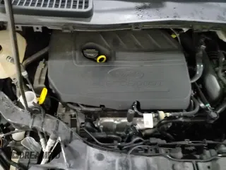 ✅ 2017 Ford Escape SE • VIN: 1FMCU9GDXHUD99501 • Lot: 91897425. Wystawiony na Copart z przebiegiem 55 772 mil. Bezpłatny archiwum sprzedaży aukcyjnych z USA i szczegółowy raport historii pojazdu na DreamBid. Zdjęcie 16.