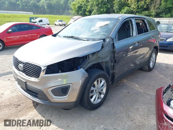 ✅ 2016 Kia Sorento L • VIN: 5XYPG4A36GG034359 • Lot: 42438953. Wystawiony na IAAI z przebiegiem 149 830 mil. Bezpłatny archiwum sprzedaży aukcyjnych z USA i szczegółowy raport historii pojazdu na DreamBid. Zdjęcie 2.