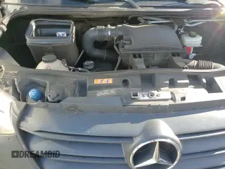 ✅ 2019 Mercedes-Benz Sprinter Passenger • VIN: WDZPF0CDXKP180058 • Лот: 86517895. Опубликован ранее на Copart с пробегом 112 427 миль. Бесплатный доступ к архиву аукционных продаж из США и подробный отчёт об истории автомобиля на DreamBid. Изображение 14.