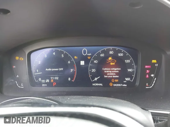 ✅ 2024 Honda Civic Sport Touring • VIN: 19XFL1H84RE026879 • Lot: 43850798. Wystawiony na IAAI z przebiegiem 42 007 mil. Bezpłatny archiwum sprzedaży aukcyjnych z USA i szczegółowy raport historii pojazdu na DreamBid. Zdjęcie 7.