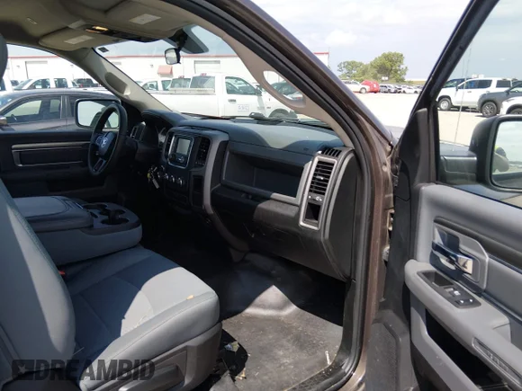 ✅ 2019 Ram 1500 Tradesman • VIN: 3C6JR6DG2KG502194 • Lot: 45293916. Listed on IAAI with 35,366 mi. Free auction sales archive from the USA and detailed vehicle history report at DreamBid. Image 5.