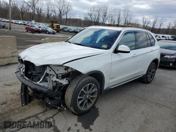 ✅ 2018 BMW X5 xDrive35i • VIN: 5UXKR0C54J0X86004 • Лот: 45920683. Опубликован ранее на Copart с пробегом 48 636 миль. Бесплатный доступ к архиву аукционных продаж из США и подробный отчёт об истории автомобиля на DreamBid. Изображение 1.