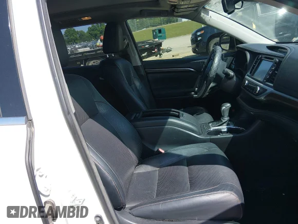 ✅ 2015 Toyota Highlander Limited Platinum • VIN: 5TDDKRFH3FS201278 • Лот: 44943321. Опубліковано раніше на IAAI з пробігом 65 455 миль. Безкоштовний доступ до архіву аукціонних продажів зі США та докладний звіт про історію автомобіля на DreamBid. Зображення 5.