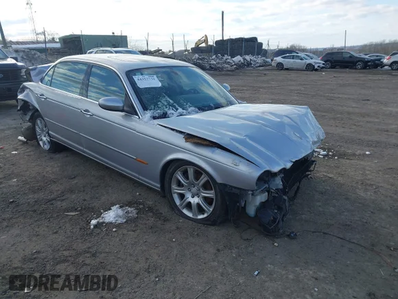✅ 2005 Jaguar XJ 8 LWB • VIN: SAJWA79C55SG48737 • Lot: 44357731. Wystawiony na IAAI z przebiegiem Nie podano. Bezpłatny archiwum sprzedaży aukcyjnych z USA i szczegółowy raport historii pojazdu na DreamBid. Zdjęcie 1.