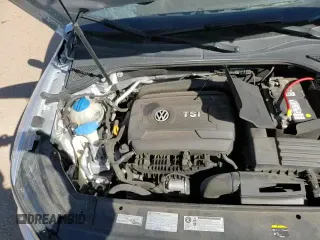 ✅ 2017 Volkswagen Passat S • VIN: 1VWAT7A31HC085449 • Lot: 84704085. Wystawiony na Copart z przebiegiem 94 397 mil. Bezpłatny archiwum sprzedaży aukcyjnych z USA i szczegółowy raport historii pojazdu na DreamBid. Zdjęcie 15.