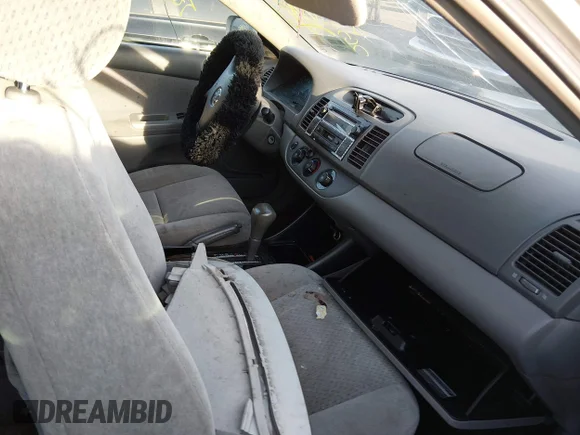 ✅ 2004 Toyota Camry LE • VIN: 4T1BE32K84U889098 • Lot: 45151661. Wystawiony na IAAI z przebiegiem Nie podano. Bezpłatny archiwum sprzedaży aukcyjnych z USA i szczegółowy raport historii pojazdu na DreamBid. Zdjęcie 5.