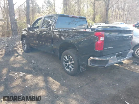 ✅ 2025 Chevrolet Silverado 1500 LT • VIN: 1GCPKKEK2SZ180921 • Lot: 44888956. Wystawiony na IAAI z przebiegiem 14 515 mil. Bezpłatny archiwum sprzedaży aukcyjnych z USA i szczegółowy raport historii pojazdu na DreamBid. Zdjęcie 3.