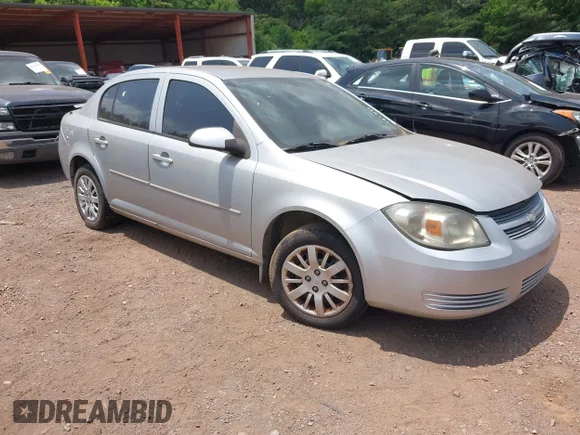 ✅ 2010 Chevrolet Cobalt 1LT • VIN: 1G1AD5F56A7151421 • Lot: 42394024. Wystawiony na IAAI z przebiegiem 224 826 mil. Bezpłatny archiwum sprzedaży aukcyjnych z USA i szczegółowy raport historii pojazdu na DreamBid. Zdjęcie 1.