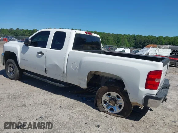✅ 2007 Chevrolet Silverado 2500HD Work Truck • VIN: 1GCHC29K37E576611 • Lot: 45096087. Wystawiony na IAAI z przebiegiem 193 250 mil. Bezpłatny archiwum sprzedaży aukcyjnych z USA i szczegółowy raport historii pojazdu na DreamBid. Zdjęcie 3.