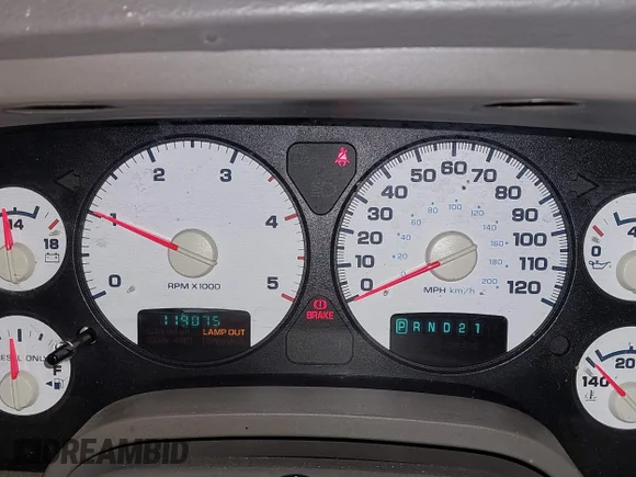 ✅ 2005 Dodge 2500 SLT • VIN: 3D7KR28C75G817418 • Lot: 43822940. Wystawiony na IAAI z przebiegiem 119 075 mil. Bezpłatny archiwum sprzedaży aukcyjnych z USA i szczegółowy raport historii pojazdu na DreamBid. Zdjęcie 7.