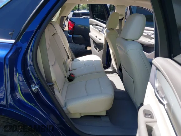 ✅ 2025 Cadillac XT5 FWD Premium Luxury • VIN: 1GYKNCRS4SZ107299 • Lot: 43119555. Wystawiony na IAAI z przebiegiem 13 852 mil. Bezpłatny archiwum sprzedaży aukcyjnych z USA i szczegółowy raport historii pojazdu na DreamBid. Zdjęcie 8.