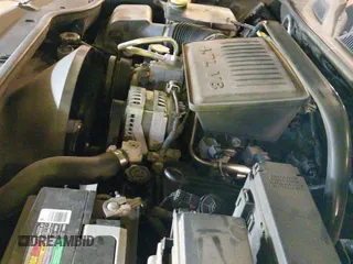 ✅ 2006 Jeep Commander • VIN: 1J8HH48N46C145951 • Лот: 41015119. Опубликован ранее на IAAI с пробегом 201 018 миль. Бесплатный доступ к архиву аукционных продаж из США и подробный отчёт об истории автомобиля на DreamBid. Изображение 19.