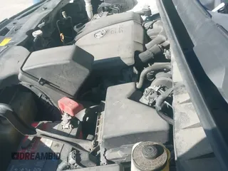 ✅ 2018 Toyota Highlander XLE • VIN: 5TDJZRFH2JS487986 • Lot: 43550696. Listed on IAAI with 153,343 mi. Free auction sales archive from the USA and detailed vehicle history report at DreamBid. Image 20.