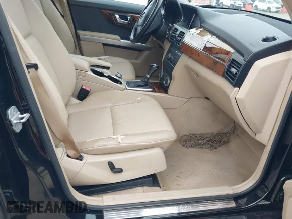 ✅ 2012 Mercedes-Benz GLK 350 • VIN: WDCGG5GB7CF780346 • Lot: 44473464. Listed on IAAI with 263,407 mi. Free auction sales archive from the USA and detailed vehicle history report at DreamBid. Image 5.