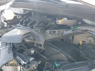 ✅ 2022 Kia Carnival LXS • VIN: KNDNB4H32N6122787 • Lot: 43179301. Wystawiony na IAAI z przebiegiem 44 883 mil. Bezpłatny archiwum sprzedaży aukcyjnych z USA i szczegółowy raport historii pojazdu na DreamBid. Zdjęcie 21.