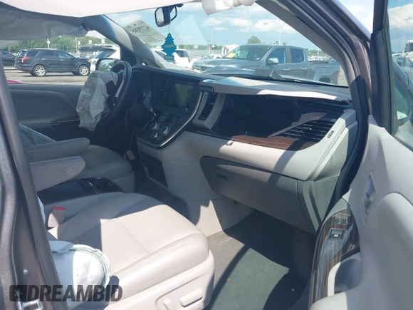 ✅ 2016 Toyota Sienna Limited • VIN: 5TDDK3DC6GS142586 • Lot: 42779305. Wystawiony na IAAI z przebiegiem 82 668 mil. Bezpłatny archiwum sprzedaży aukcyjnych z USA i szczegółowy raport historii pojazdu na DreamBid. Zdjęcie 5.