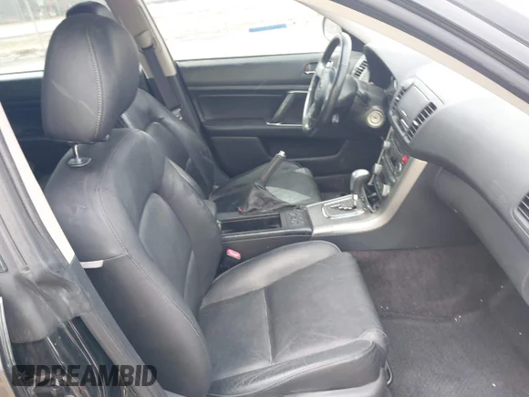 ✅ 2005 Subaru Legacy Limited • VIN: 4S3BP626157323318 • Lot: 41741306. Wystawiony na IAAI z przebiegiem 93 768 mil. Bezpłatny archiwum sprzedaży aukcyjnych z USA i szczegółowy raport historii pojazdu na DreamBid. Zdjęcie 5.