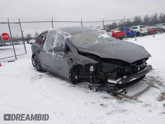 ✅ 2023 Tesla Model X Plaid • VIN: 7SAXCBE65PF397668 • Лот: 44181299. Опубликован ранее на IAAI с пробегом 46 967 миль. Бесплатный доступ к архиву аукционных продаж из США и подробный отчёт об истории автомобиля на DreamBid. Изображение 1.
